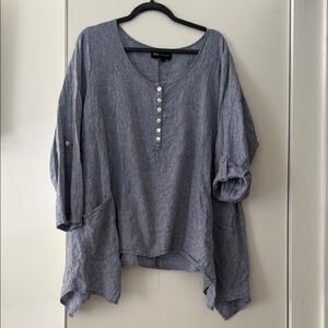 Jones New York blue 3/4 Sleeve Asymmetrical linen cotton top